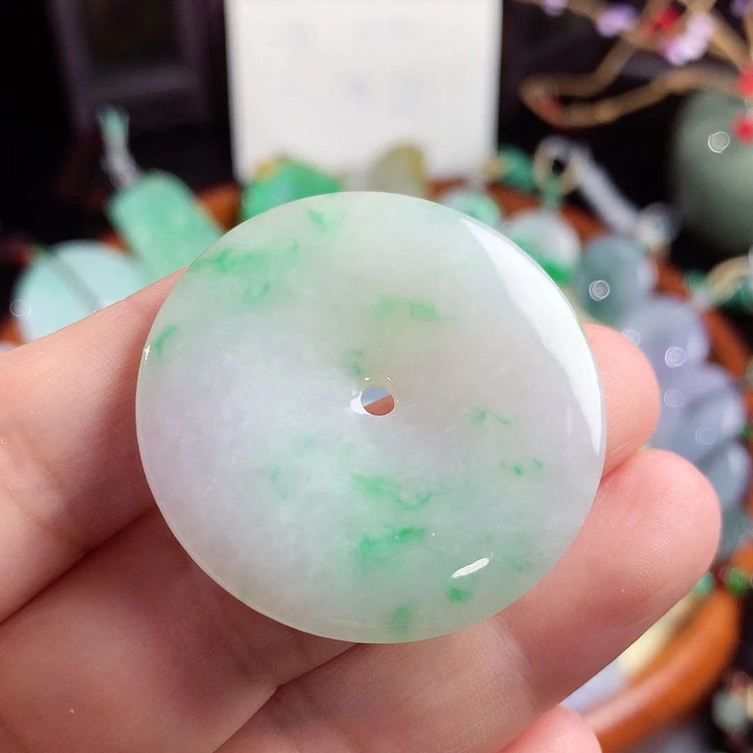 颈饰未镶嵌翡翠吊坠