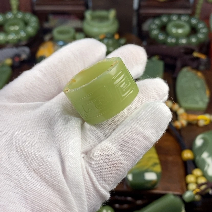 【闪购商品】岫岩河磨玉（透闪石质玉）颈饰未镶嵌