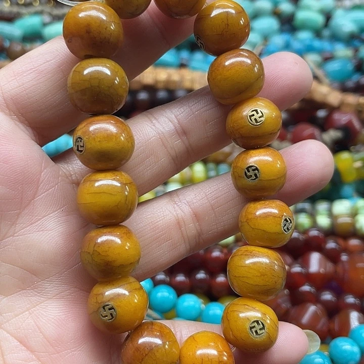 沐****玛瑙/玉髓未镶嵌玛瑙项链。手链珠子