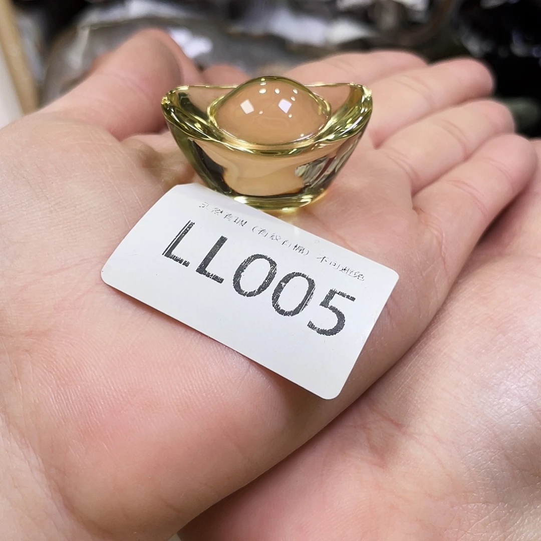 未镶嵌水晶大型摆件（非配饰）