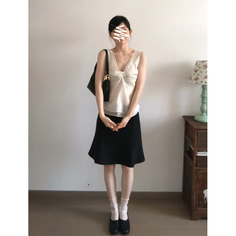 2025夏季新款女法式气质V领扭结薄款背心上衣高腰显瘦鱼尾半身裙