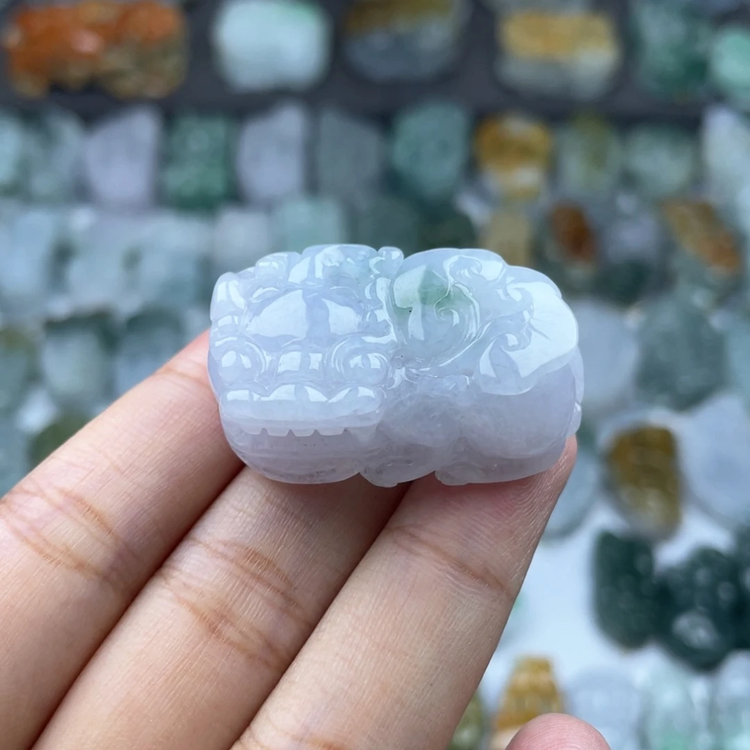 颈饰未镶嵌翡翠貔貅