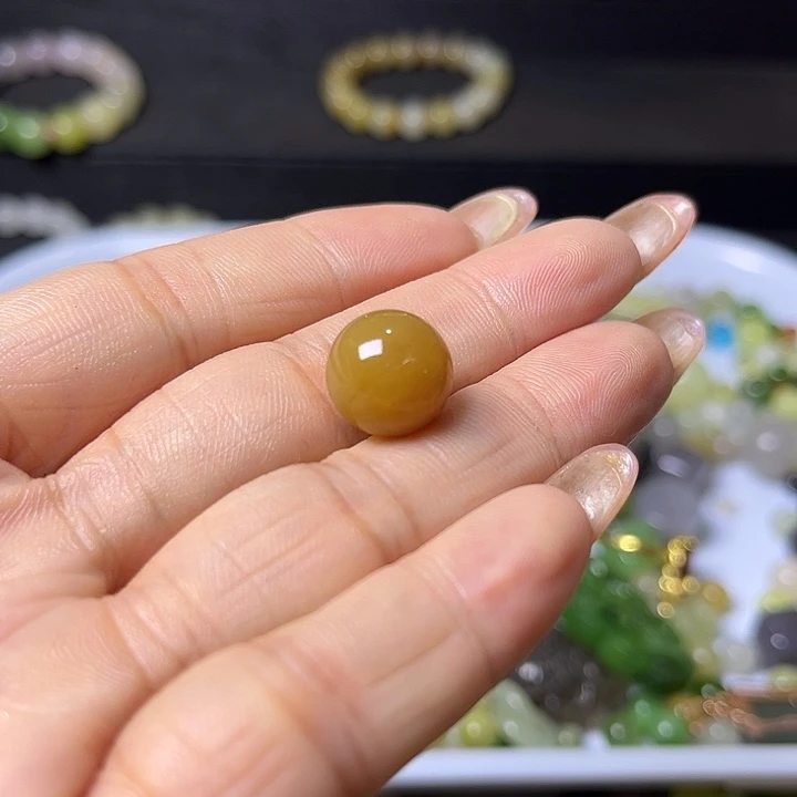 和田玉未镶嵌手串