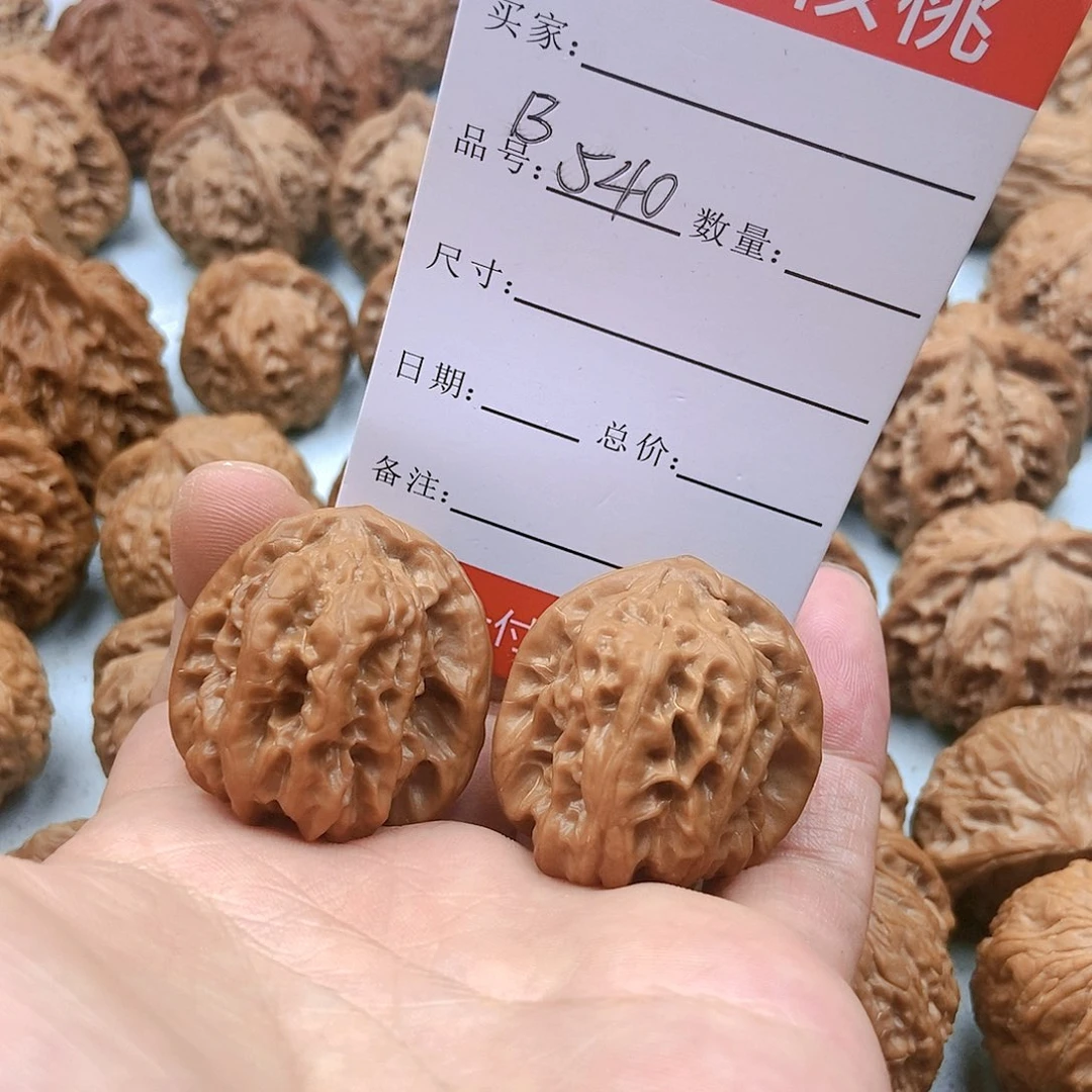 文玩核桃吊坠540号龙娃33尺蜡皮