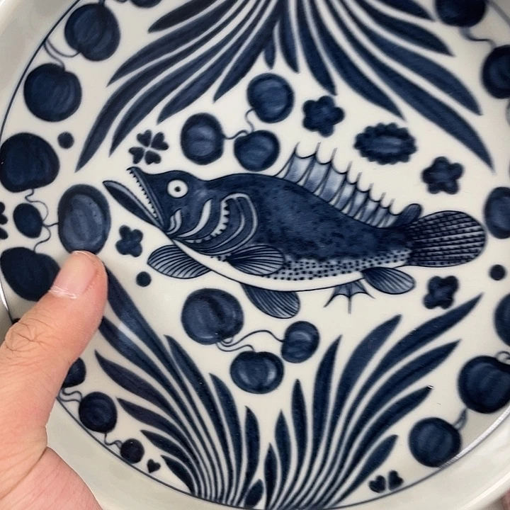 瓷片景德镇青花鱼藻纹大壶承