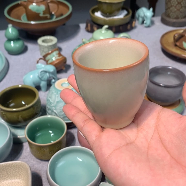 龙泉青瓷猪油冻闻香杯