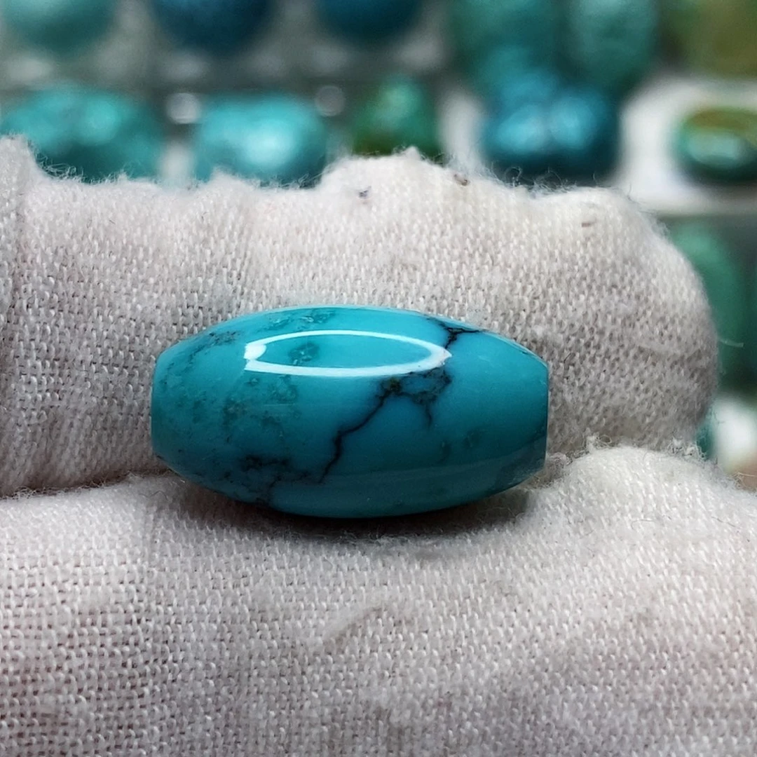 绿松石未镶嵌天然原矿 带武汉地大证书