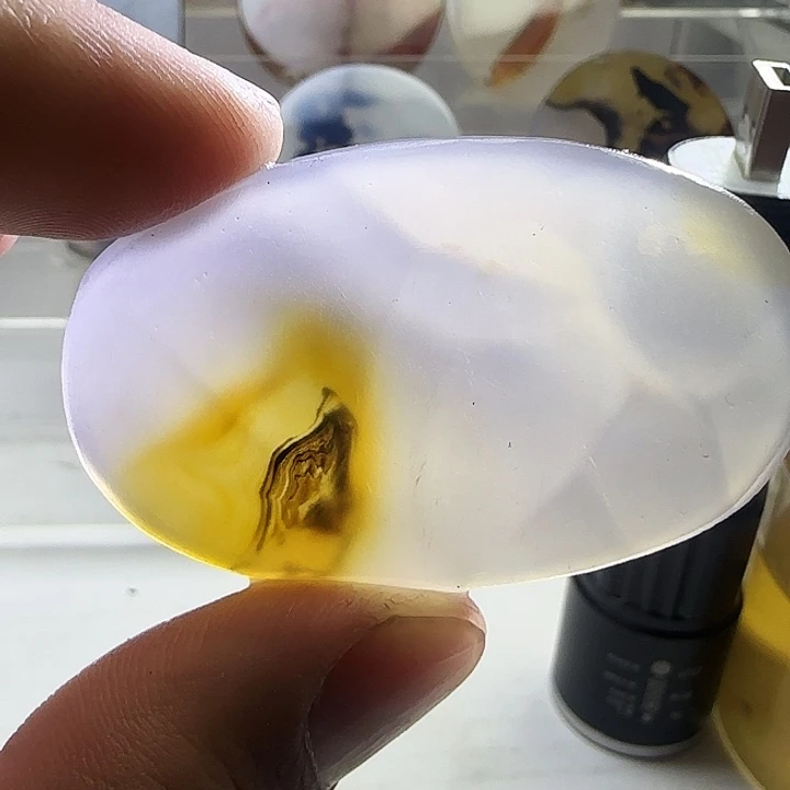 玛瑙/玉髓未镶嵌珠宝奇石