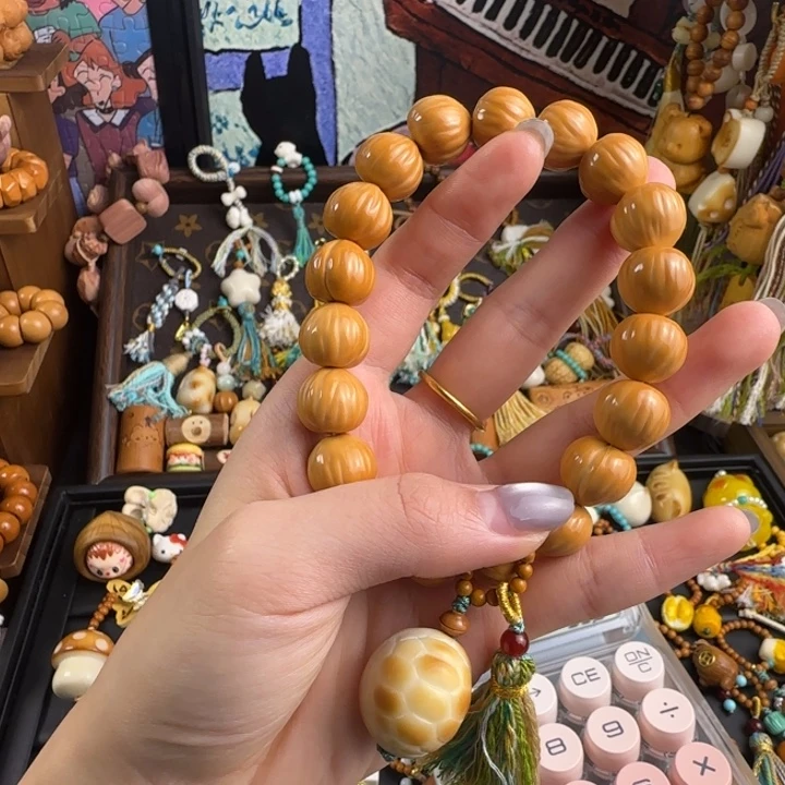 小***当吊坠猴头核桃屁桃➕配饰