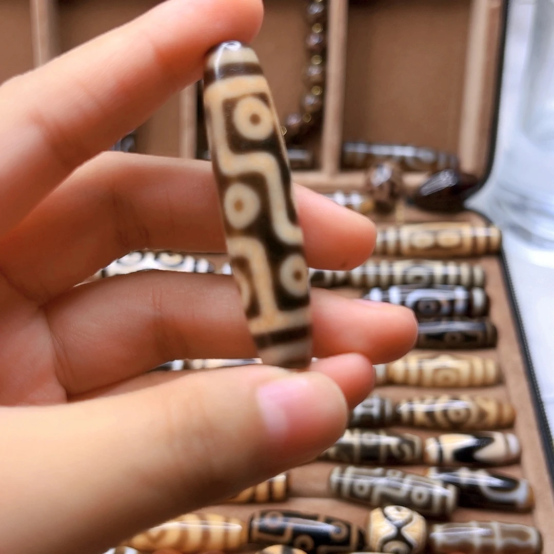 古***云未镶嵌颈饰玛瑙/玉髓