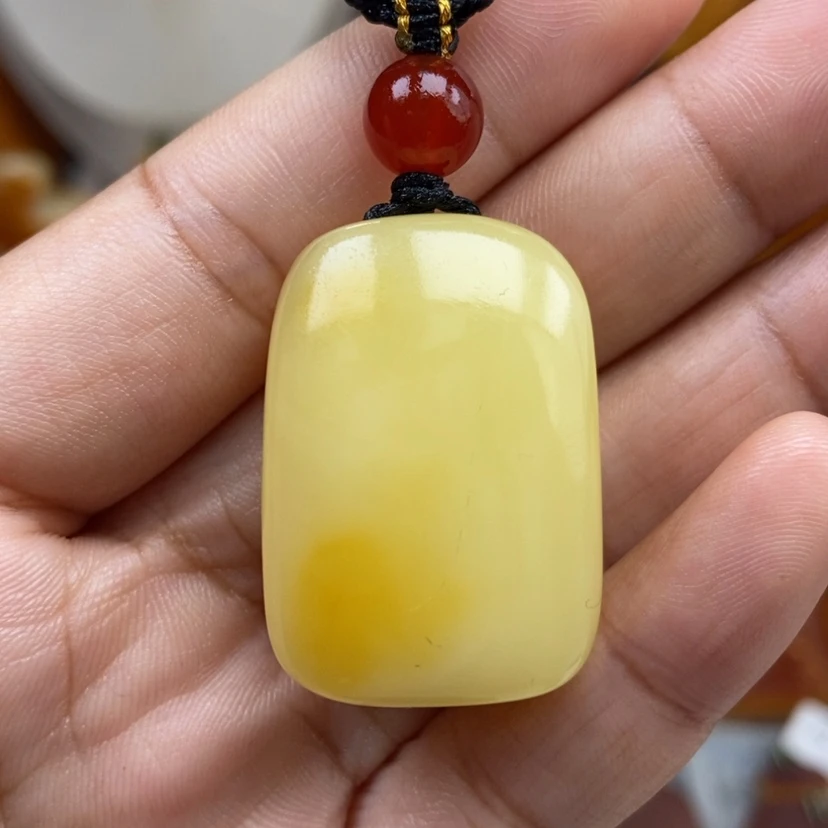 【闪购商品】琥珀颈饰未镶嵌