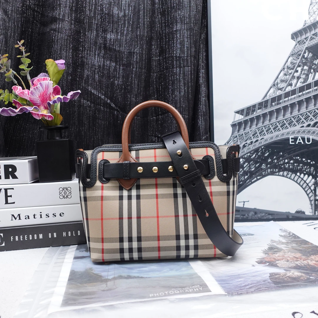 95新 BURBERRY/博柏利 单肩包/T20220526