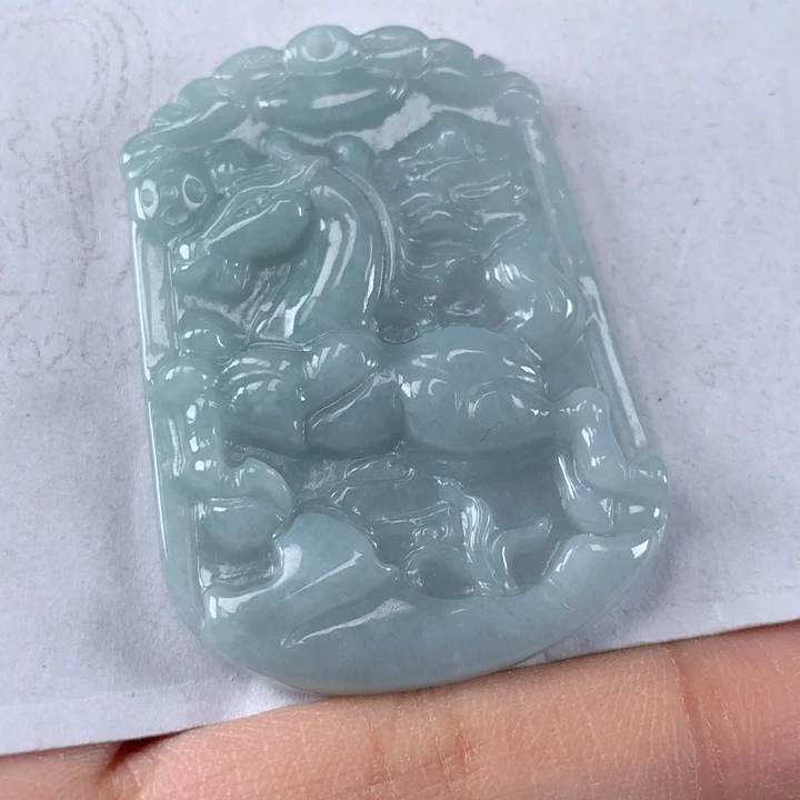 颈饰未镶嵌翡翠马牌吊坠
