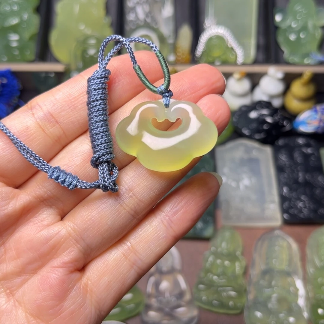 蛇纹石玉未镶嵌吊坠(不含链)