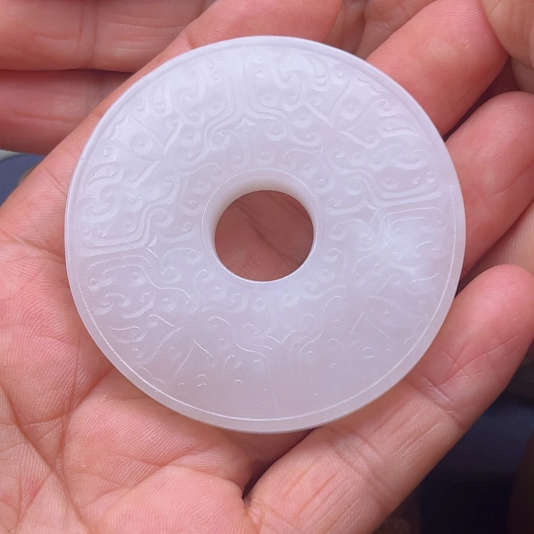 和田玉未镶嵌把件布*达