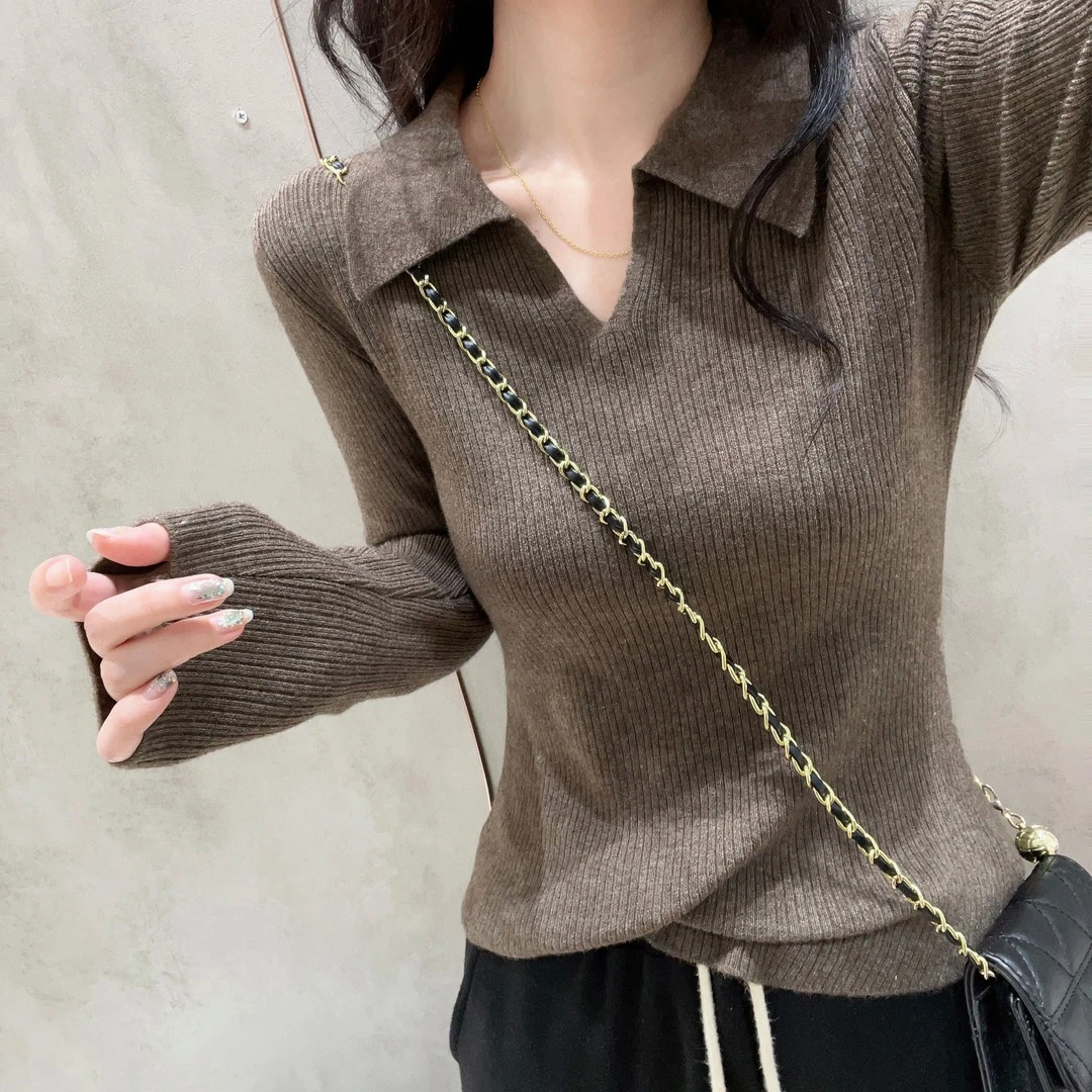 美拉德穿搭针织衫女秋冬季长袖小V领套头显瘦气质内搭打底衫上衣