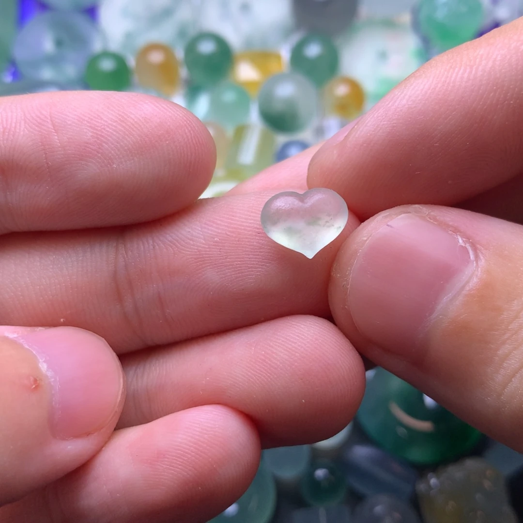 定制翡翠未镶嵌挂件