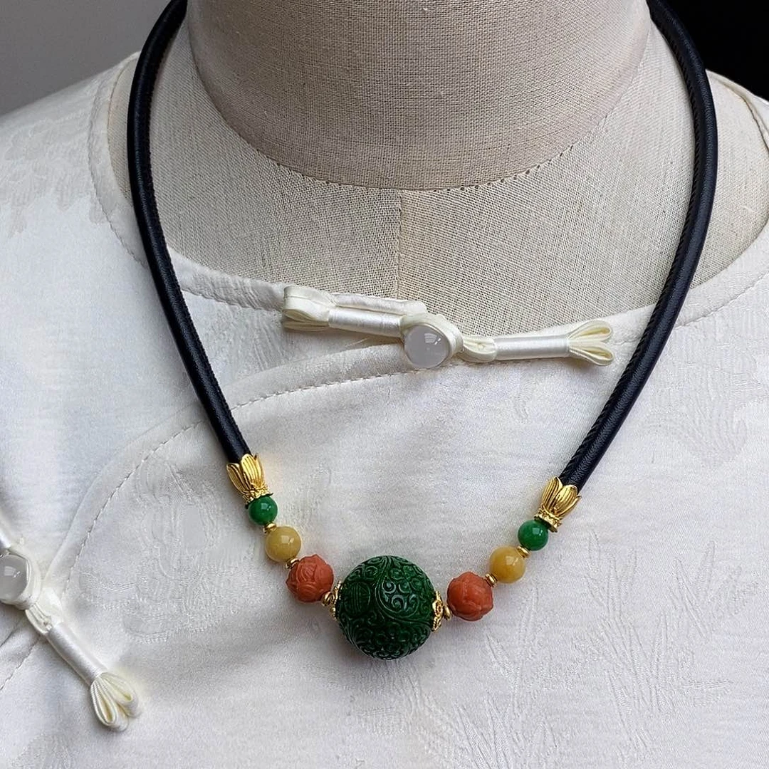 翡翠颈饰未镶嵌天然