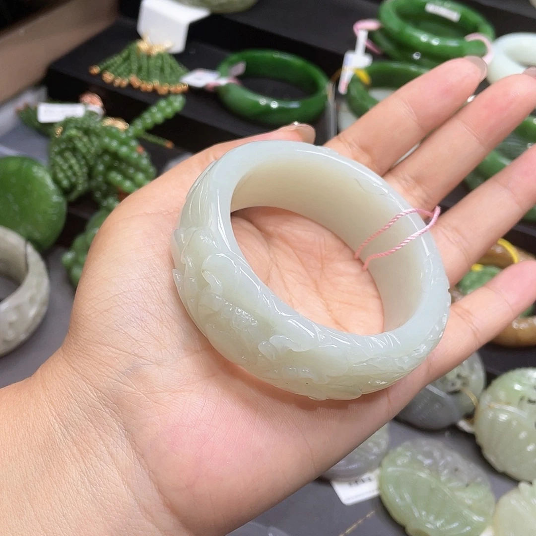 和田玉手镯56圈口30未镶嵌