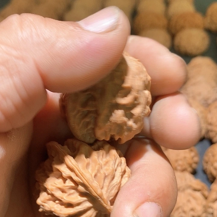 文玩核桃吊坠乖***拢苹果
