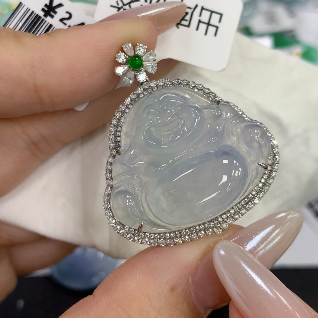 颈饰18K金镶嵌翡翠