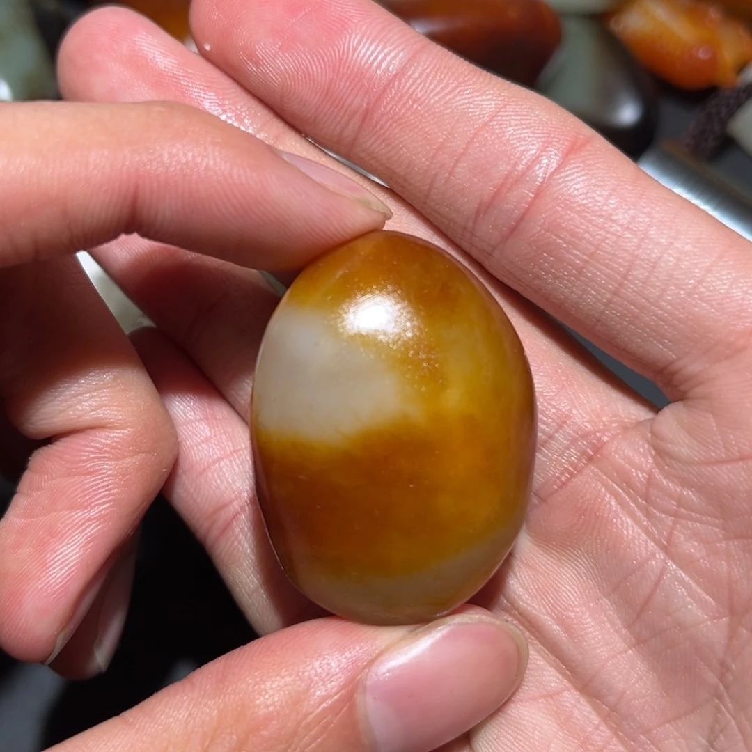 和田玉未镶嵌珠宝奇石