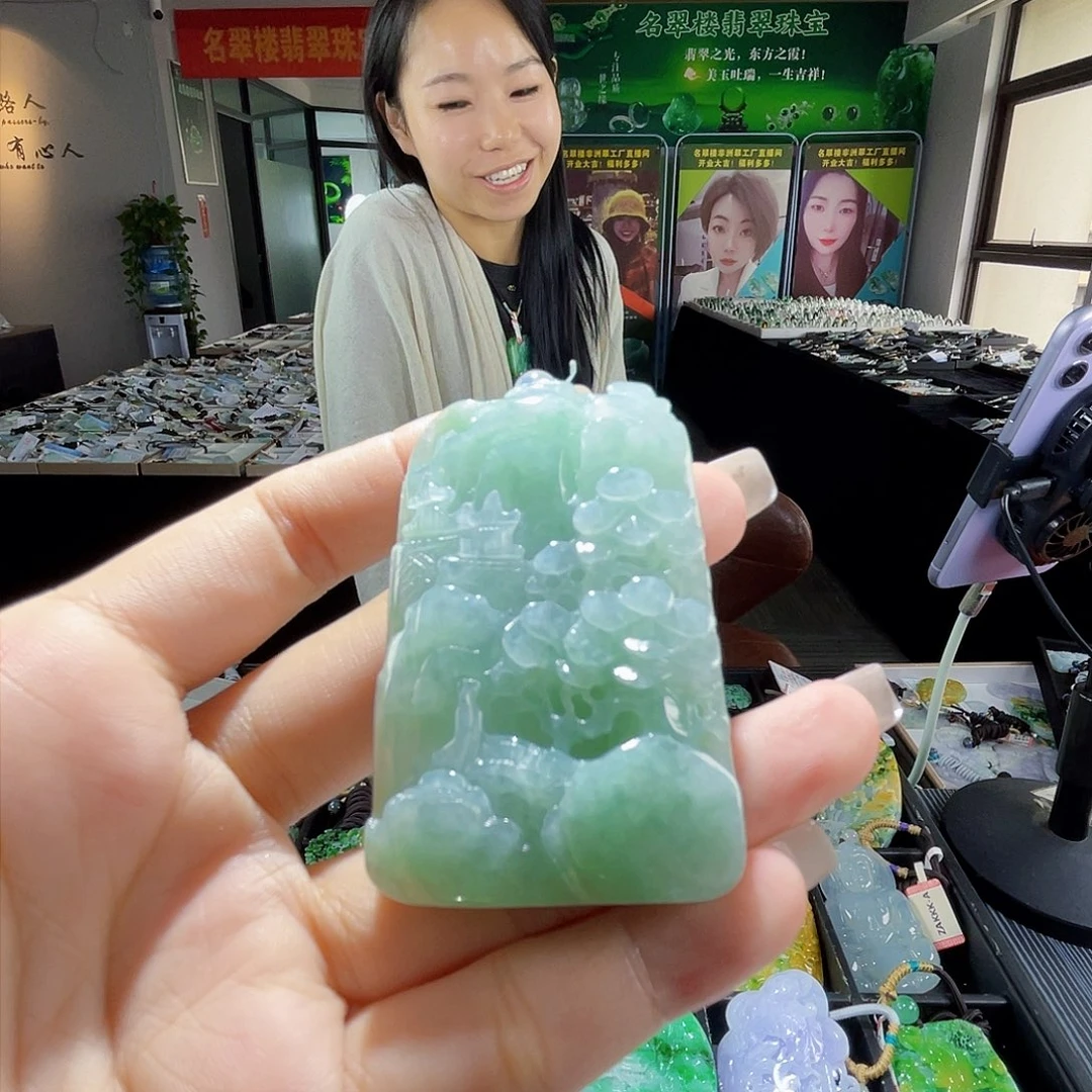 颈饰未镶嵌翡翠一