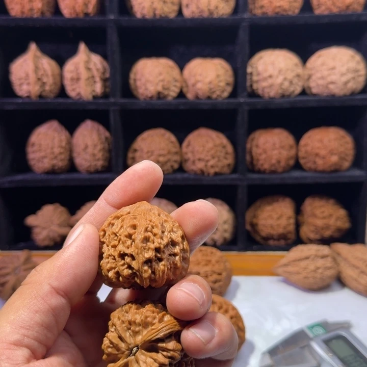 番***梅文玩核桃吊坠南疆