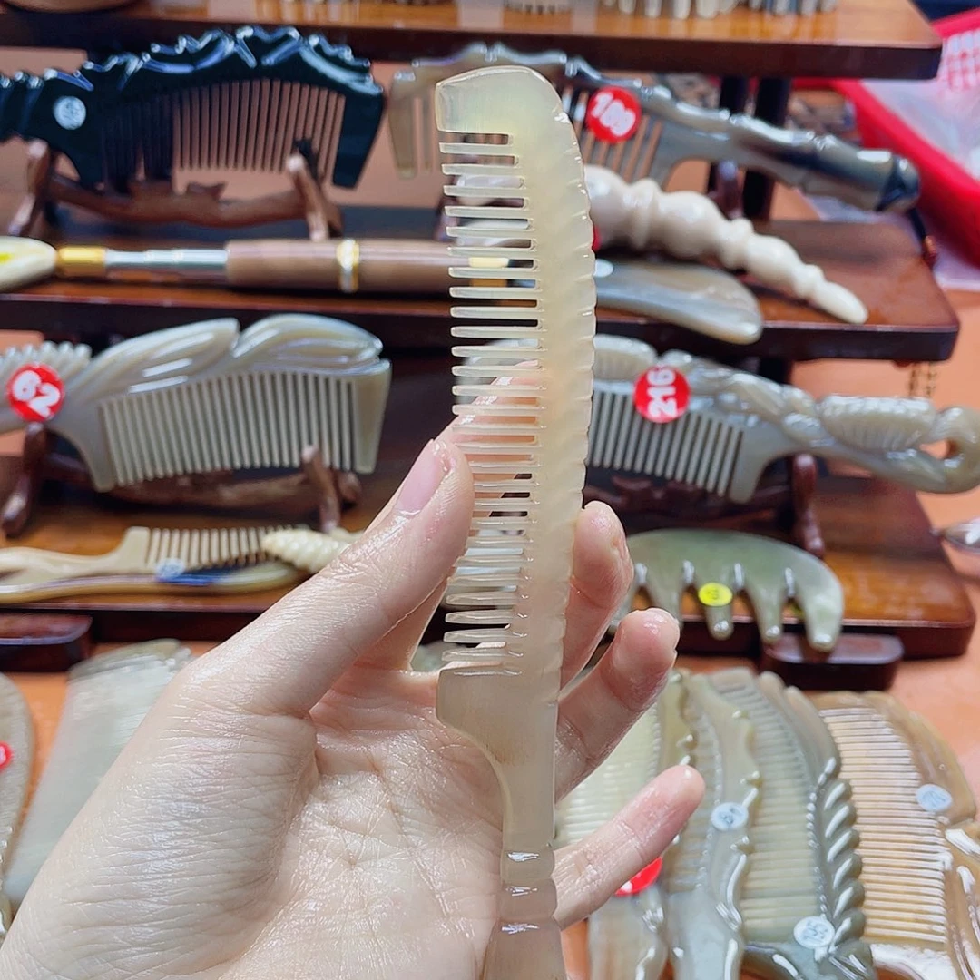 纯手工制作牛角梳宽点一直梳
