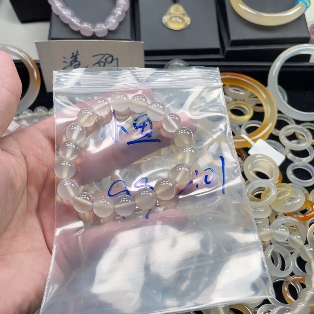 未镶嵌玛瑙/玉髓珠宝半成品小*.