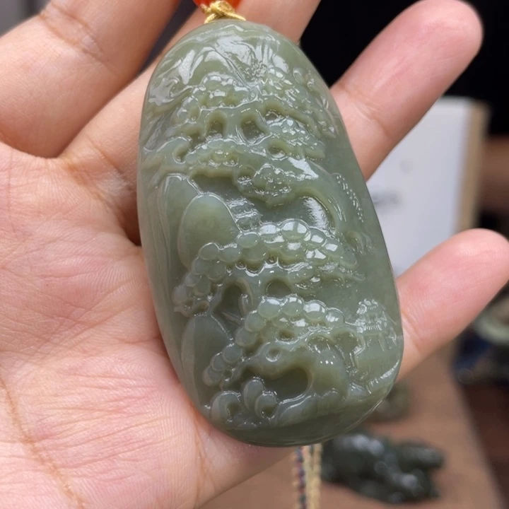 和田玉未镶嵌颈饰