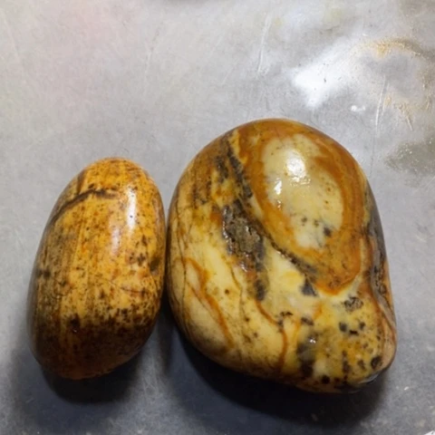 未镶嵌和田玉（糖玉）挂件