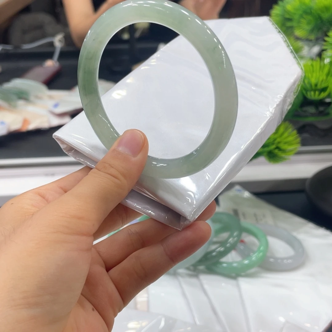 【闪购商品】未镶嵌手镯翡翠圆56..2