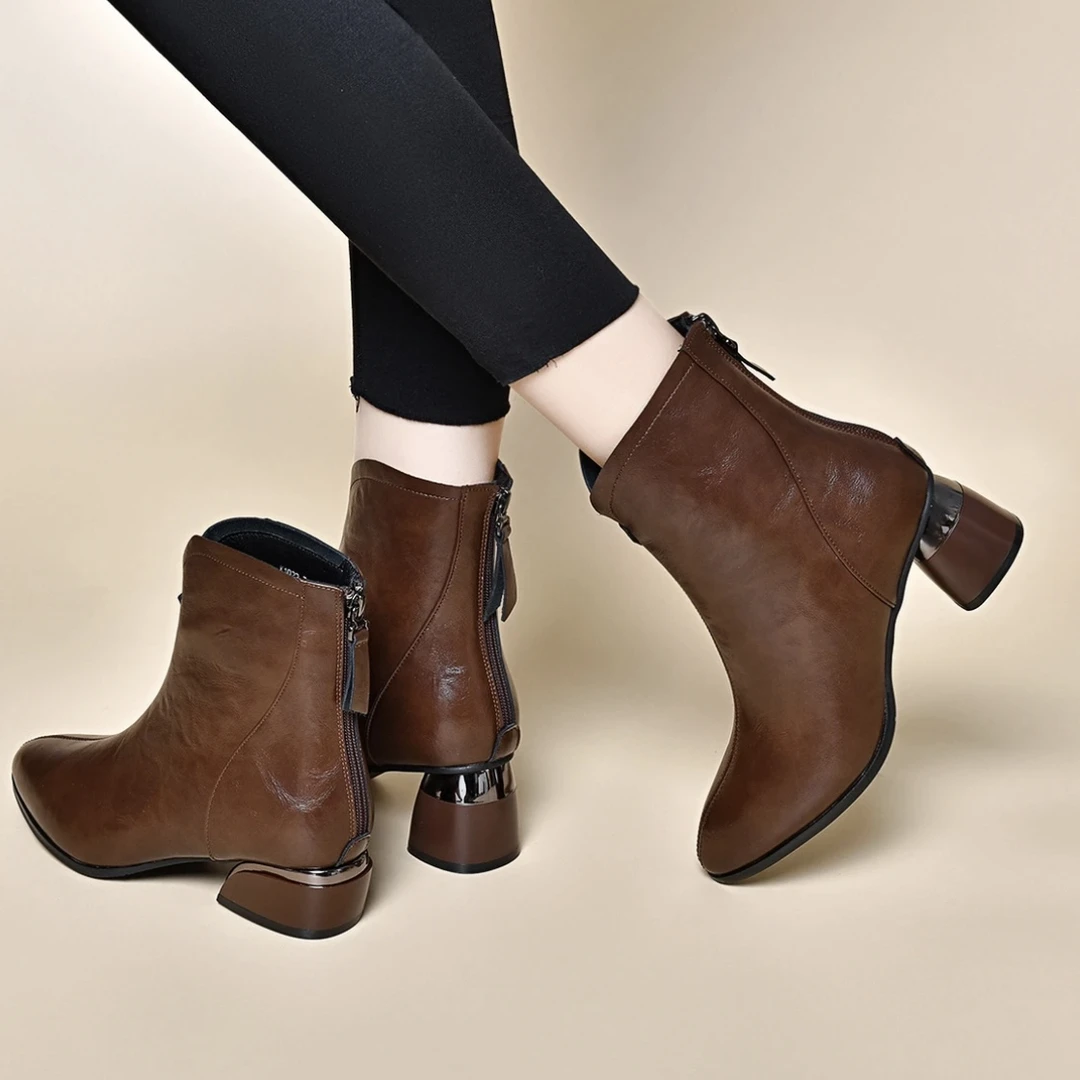 【品牌力荐】粗跟短靴女2025年新款复古单靴冬季加绒马丁靴716