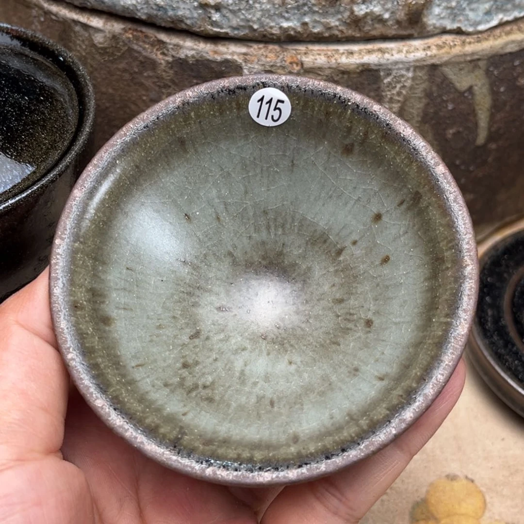 茶盏义兴龙窑坚持真柴烧