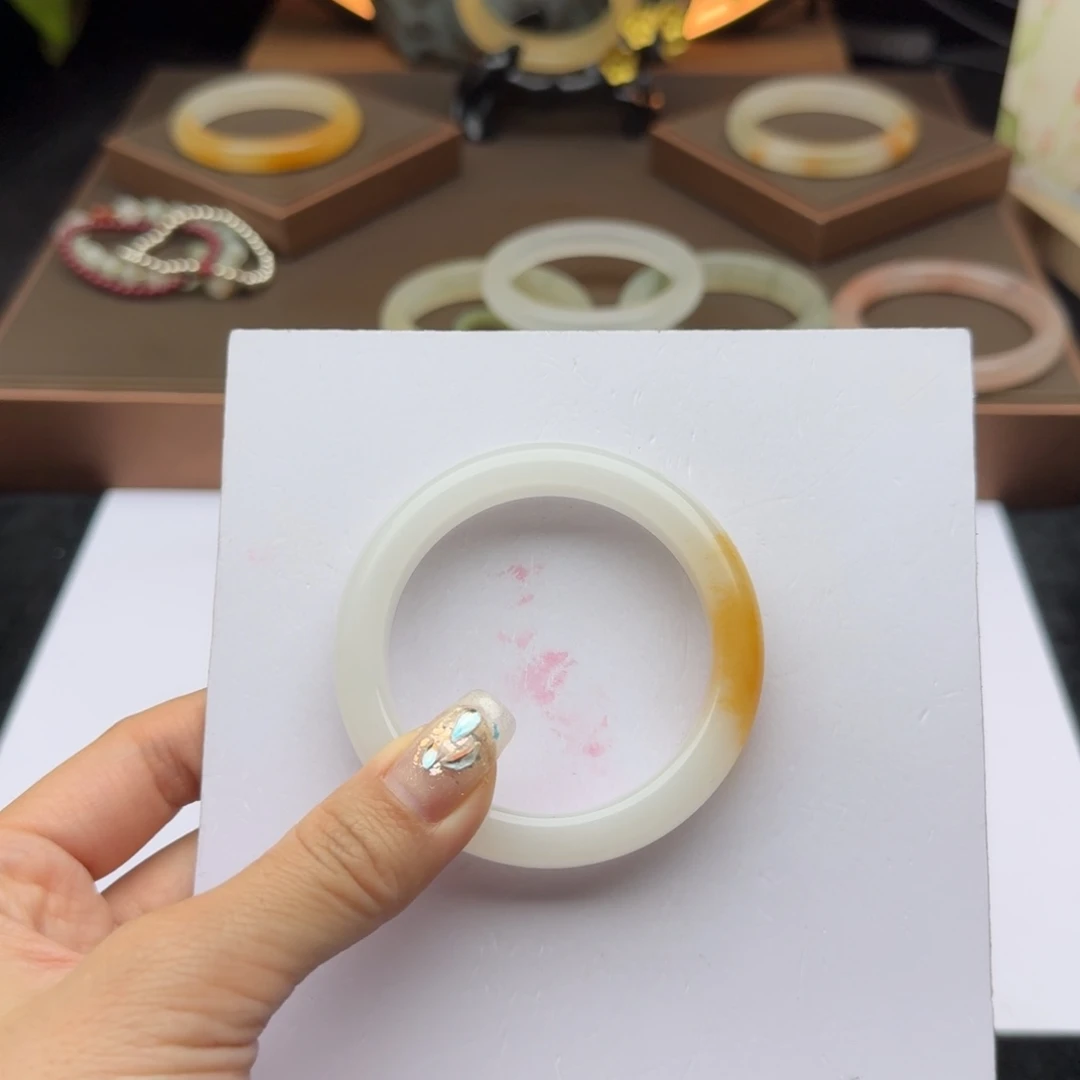 石英质玉手镯未镶嵌仿**号