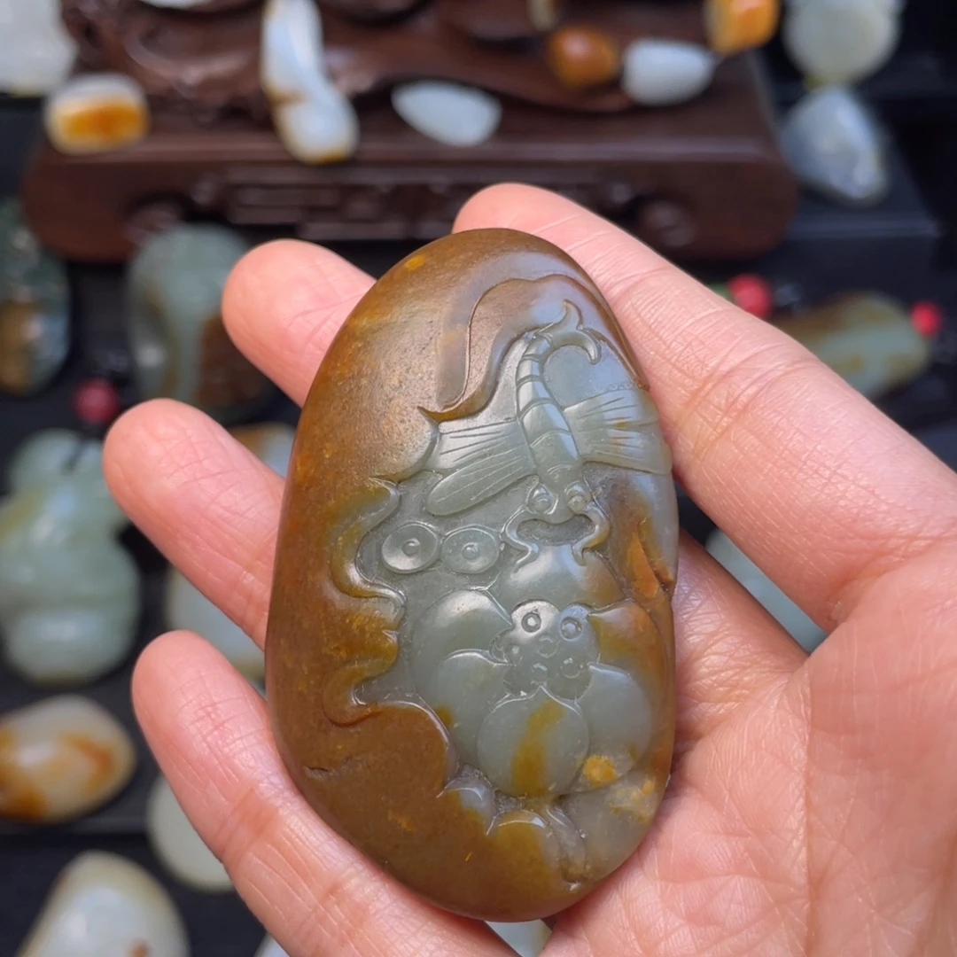 和田玉未镶嵌挂件