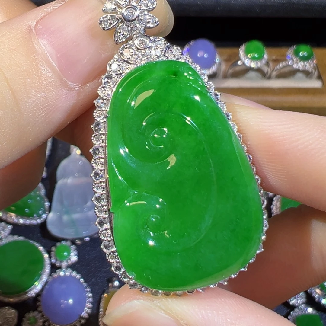 翡翠18K金镶嵌吊坠(不含链)