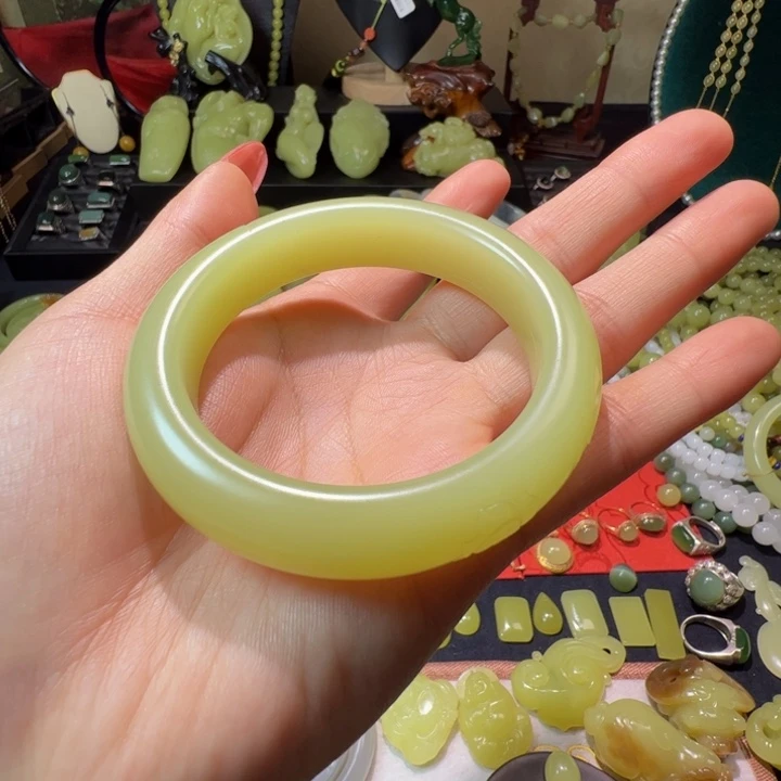 和田玉（黄玉）颈饰未镶嵌55圈口