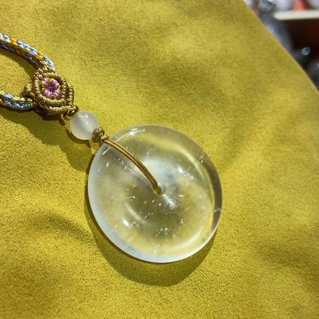 石英质玉未镶嵌颈饰