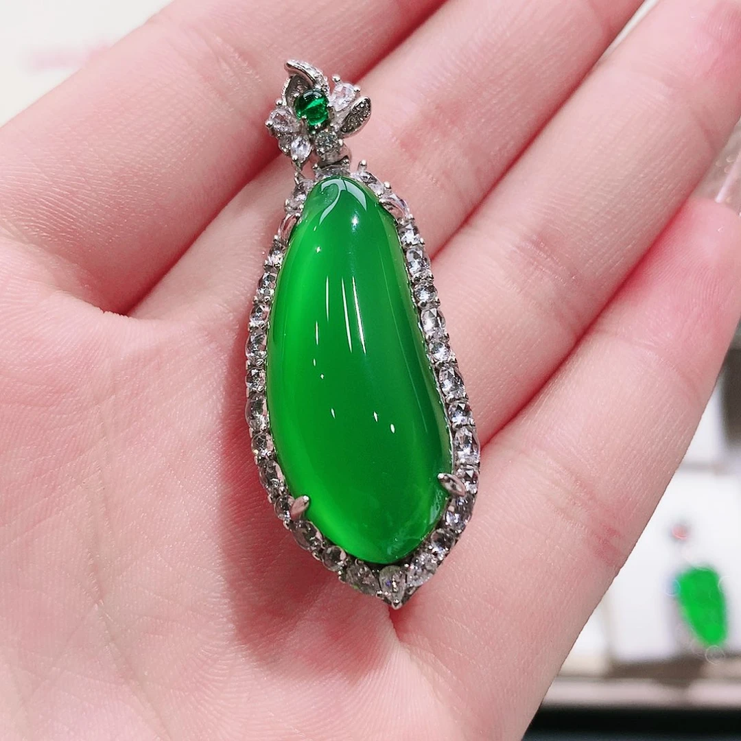 玛瑙/玉髓纯天然珠宝玉石福瓜吊坠银S925镶嵌用****姐