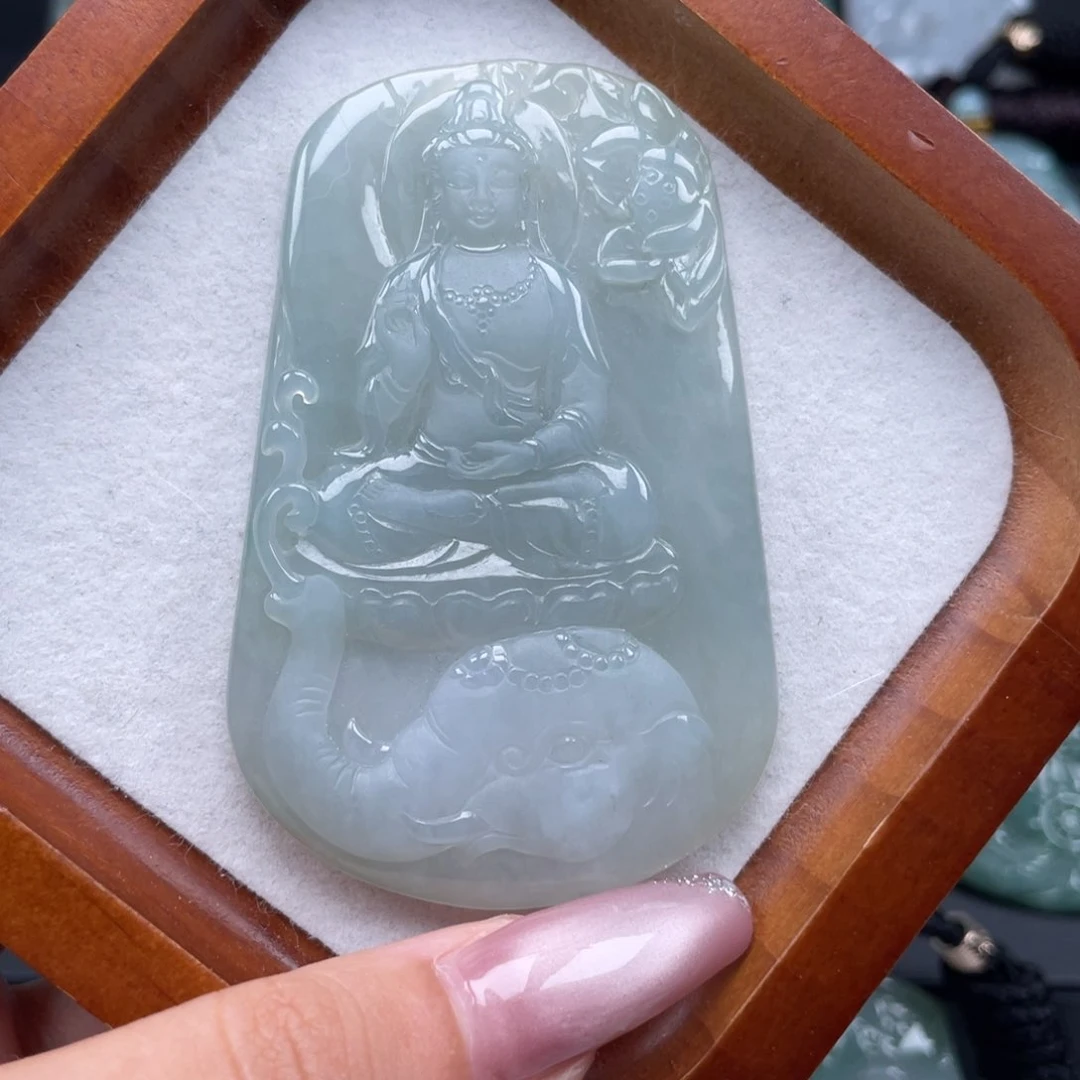 翡翠未镶嵌颈饰普贤