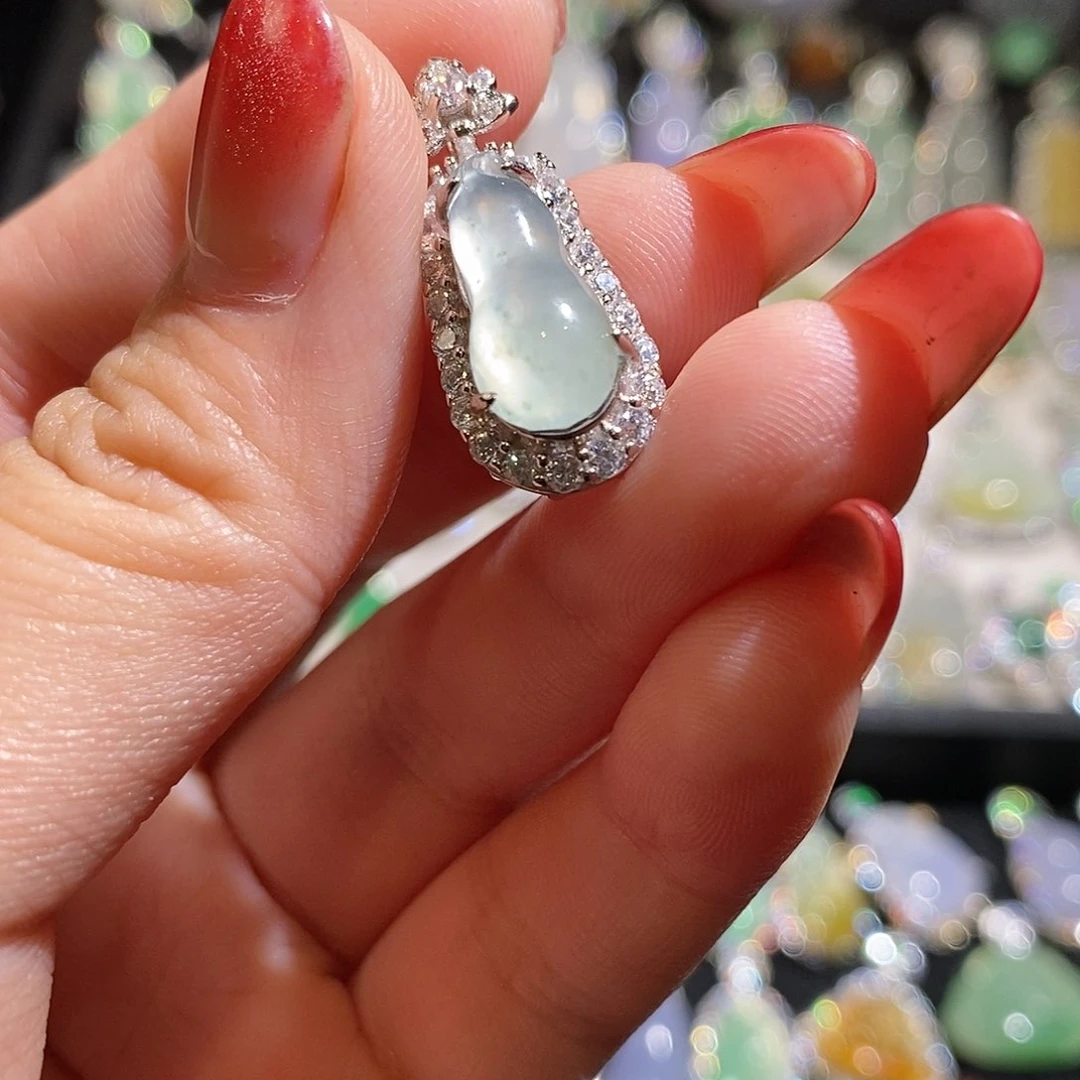 翡翠银S925镶嵌颈饰天然翡翠