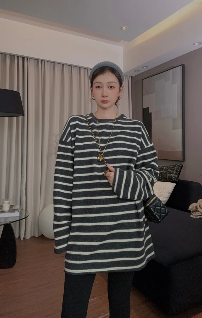 慵懒风百搭条纹T恤秋冬气质休闲圆领打底衫韩版宽松长袖磨毛上衣