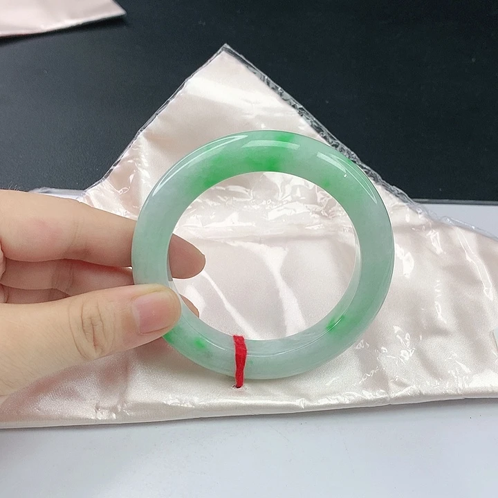 翡翠手镯未镶嵌翡翠733