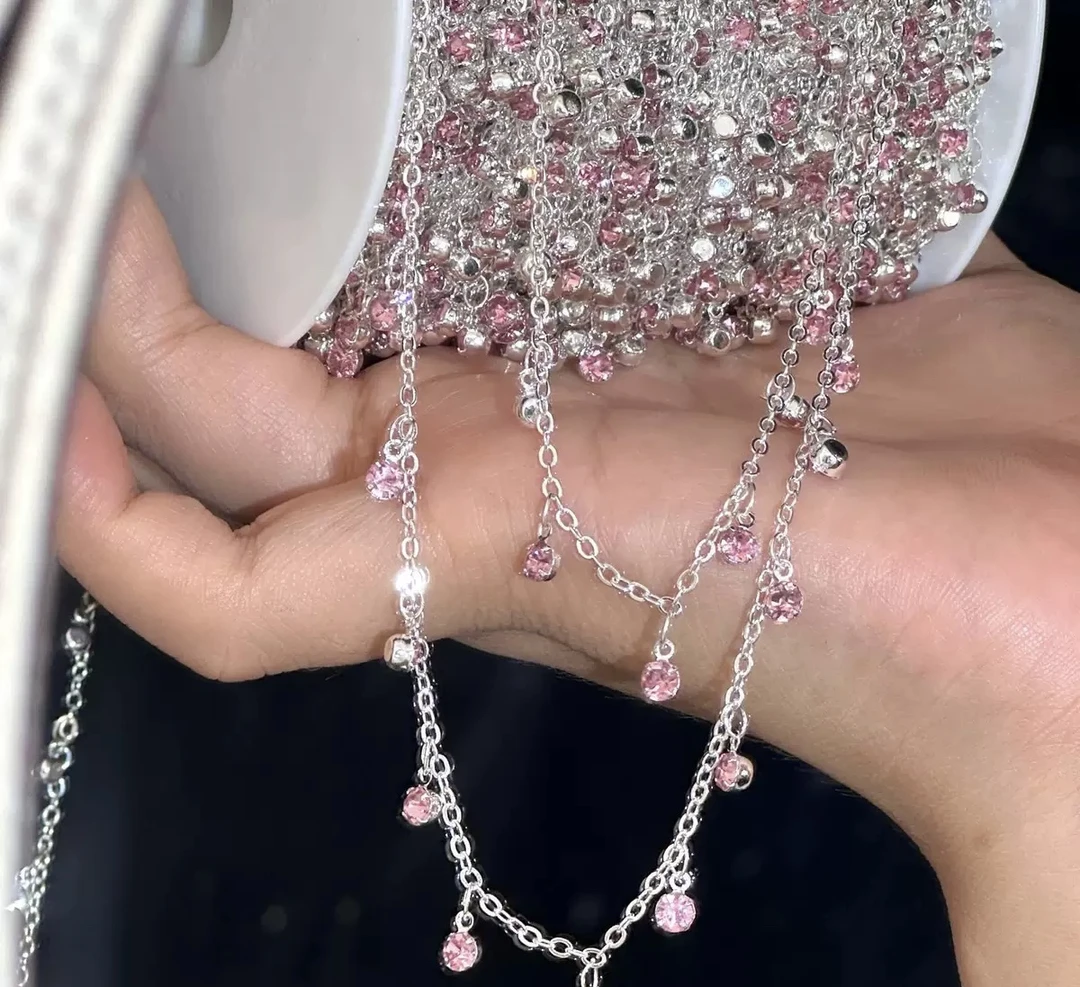 编号142 银粉色245钻链