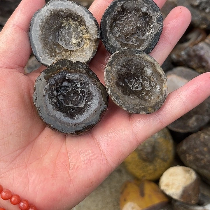 玛瑙/玉髓颈饰合金