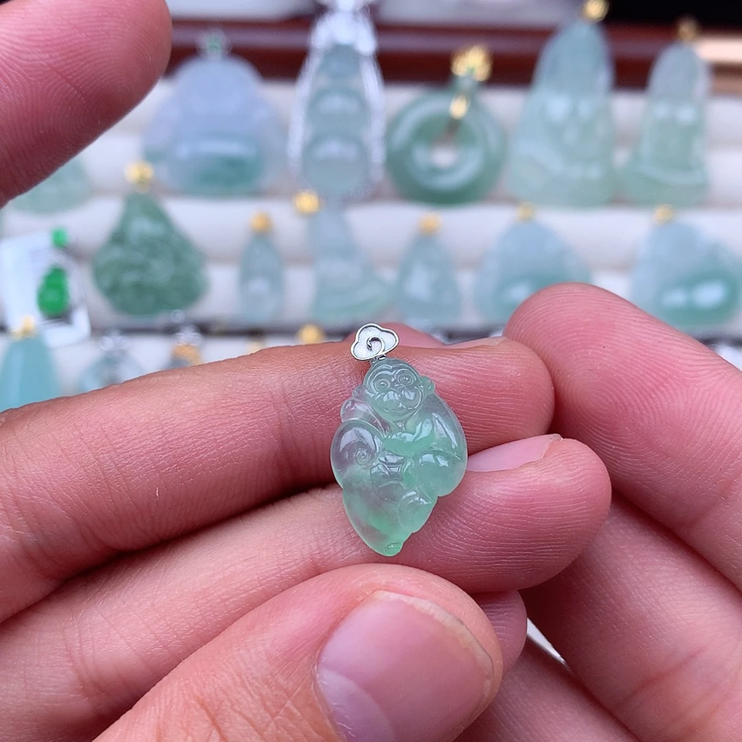 翡翠18K金镶嵌吊坠(不含链)