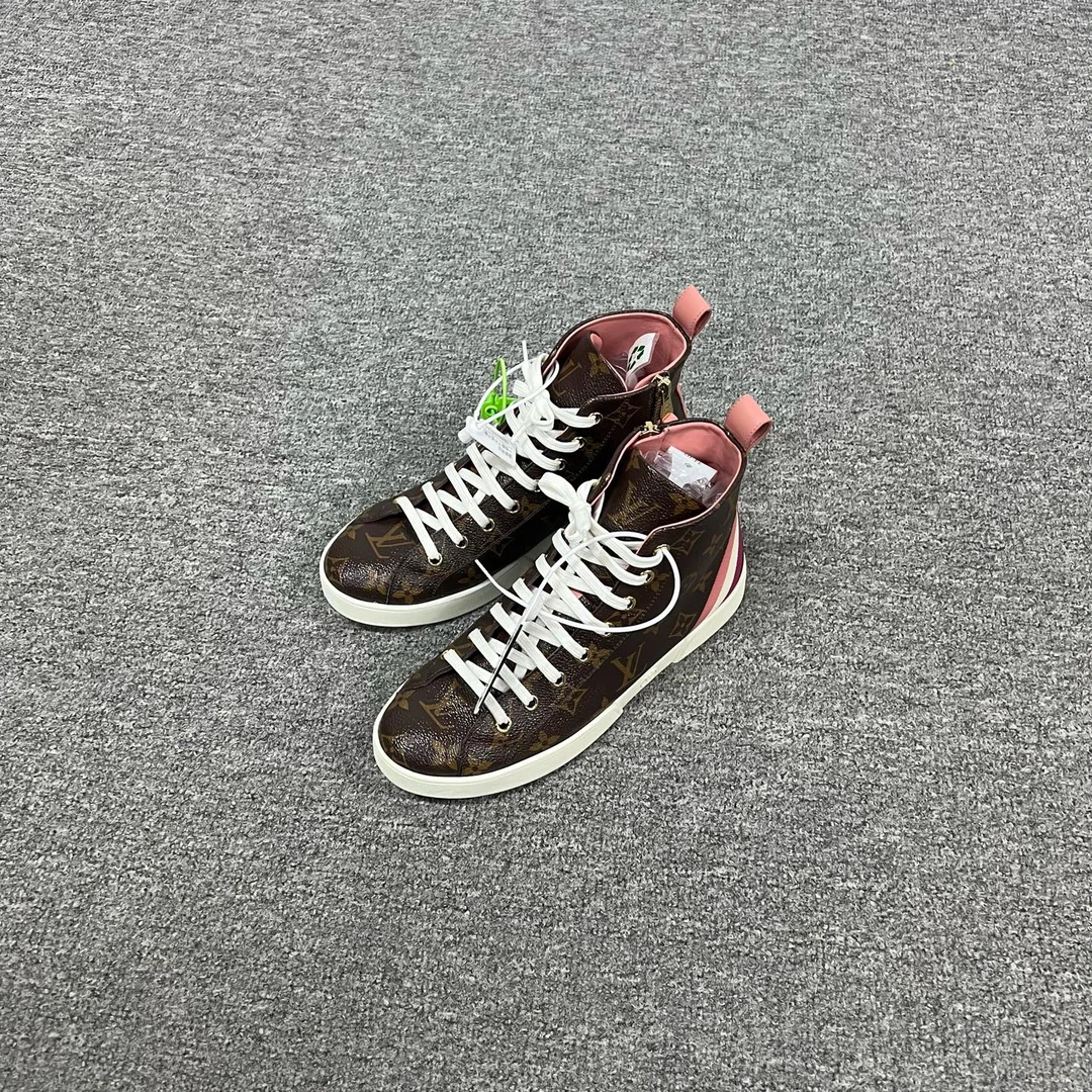 99新 AMIPARIS lv 老花休闲鞋36.5码