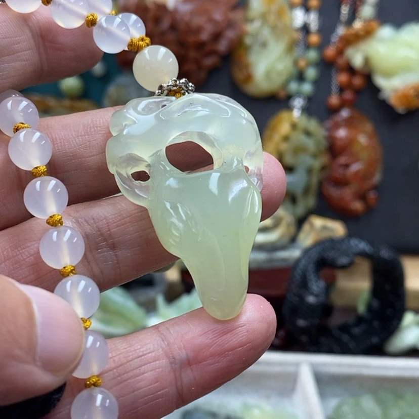 【闪购商品】蛇纹石玉吊坠未镶嵌